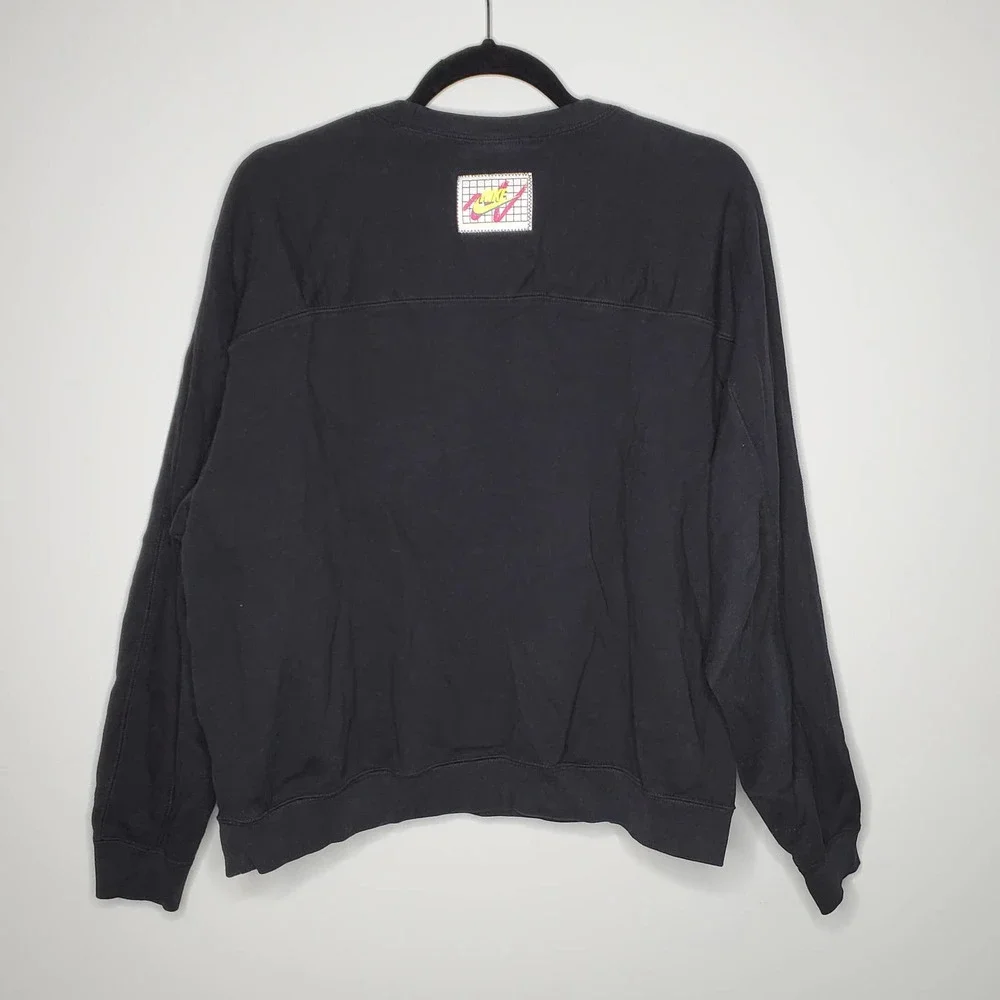 NIKE NSW Archive Black Crewneck Long Sleeve Sweatshirt Sz M - Picture 7 of 7